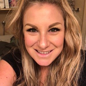 Meet your Posher, Suzie